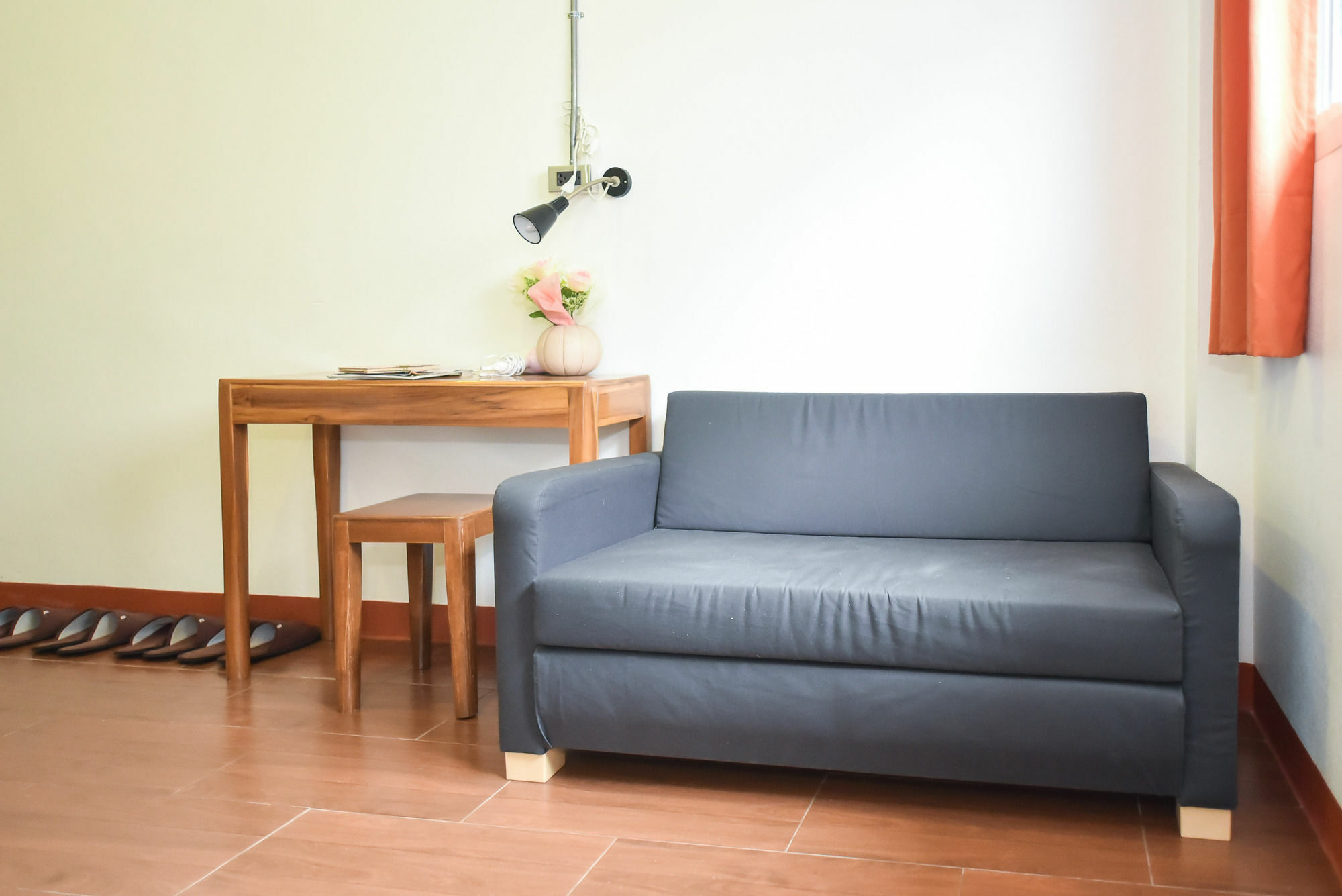 The Garage Guest house Chiang Rai